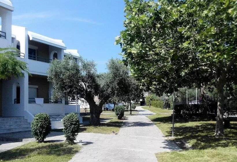 Skion Palace Beach Hotel Bungalows Boutique