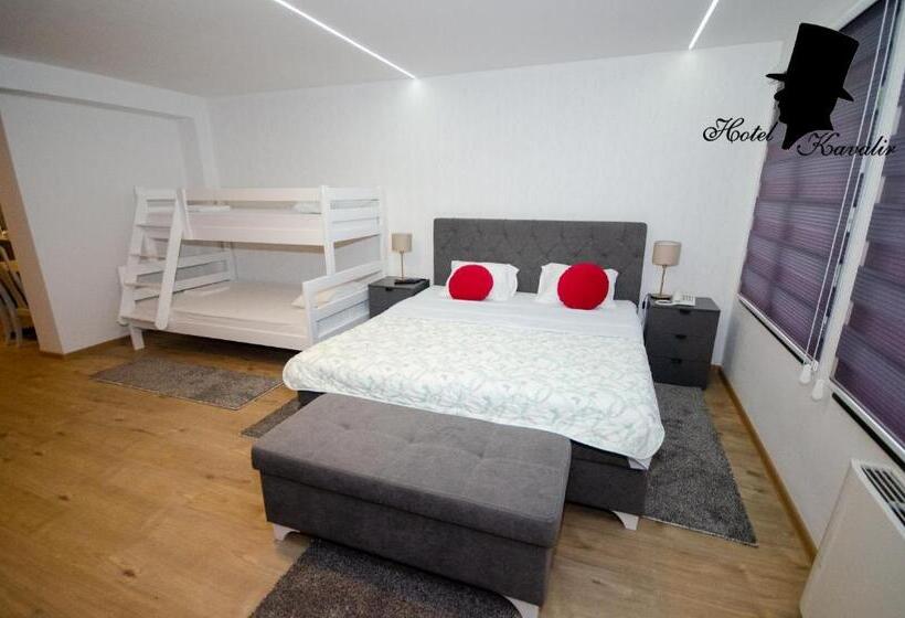 هتل Kavalir