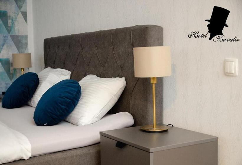 هتل Kavalir