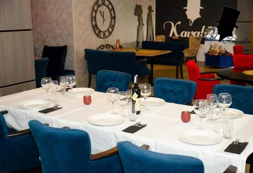 هتل Kavalir
