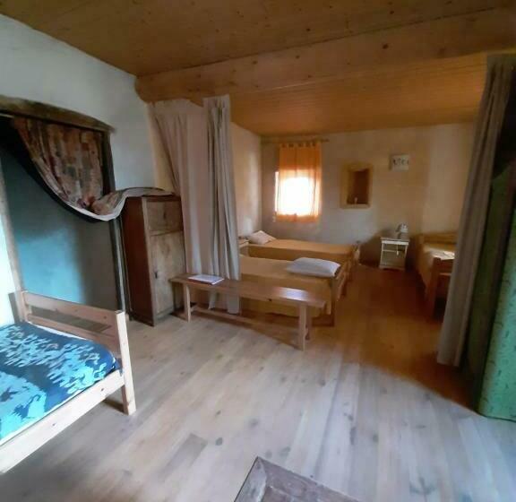 Pensjonat Chambres 6 Personnes Dans Un Lieu Magique