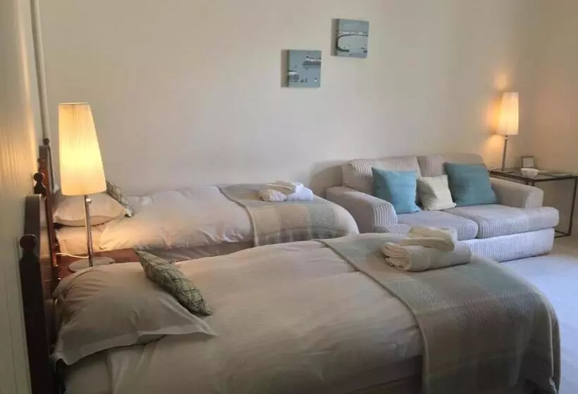 ペンション Glenburnie House