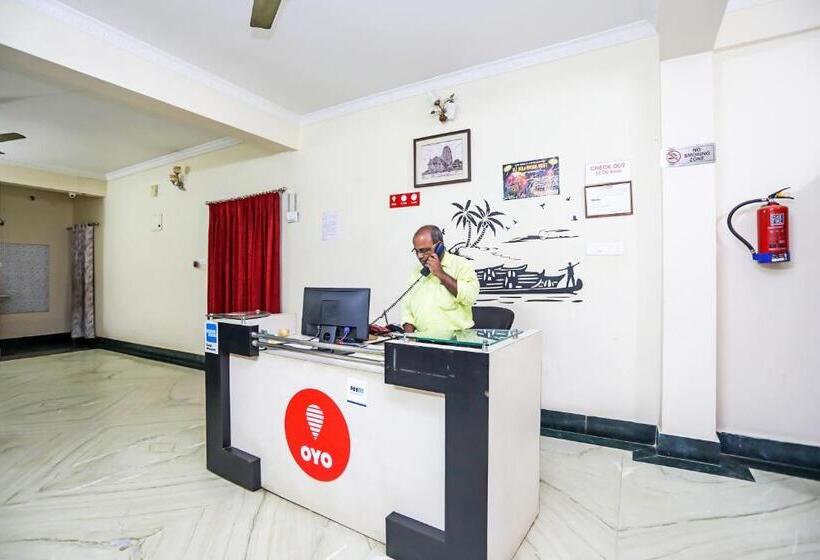 پانسیون Oyo 3286 Near Kalinga Hospital