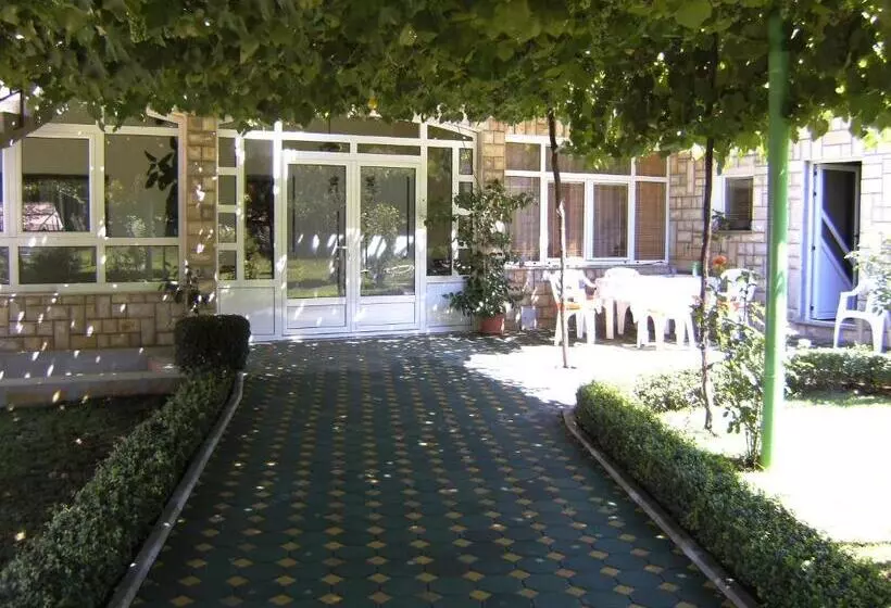 پانسیون Pansion Pero Elez Medjugorje