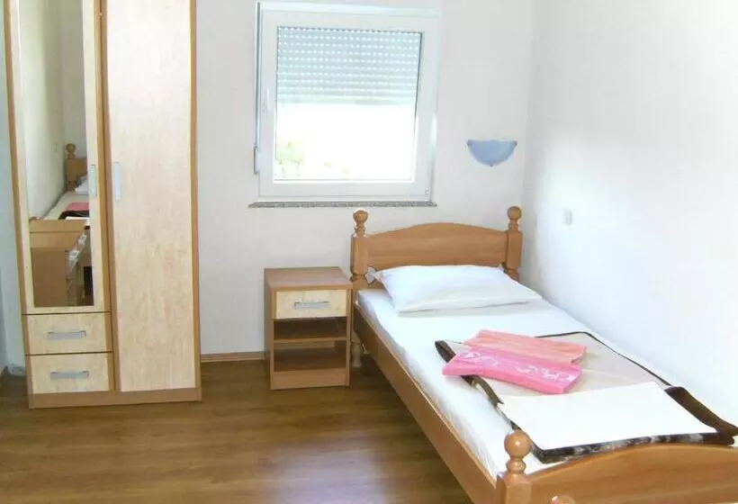 پانسیون Pansion Pero Elez Medjugorje