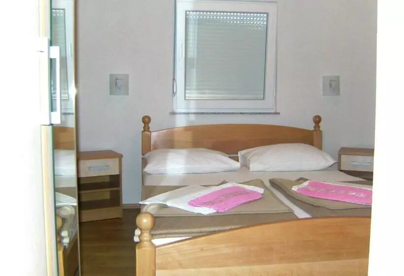 پانسیون Pansion Pero Elez Medjugorje