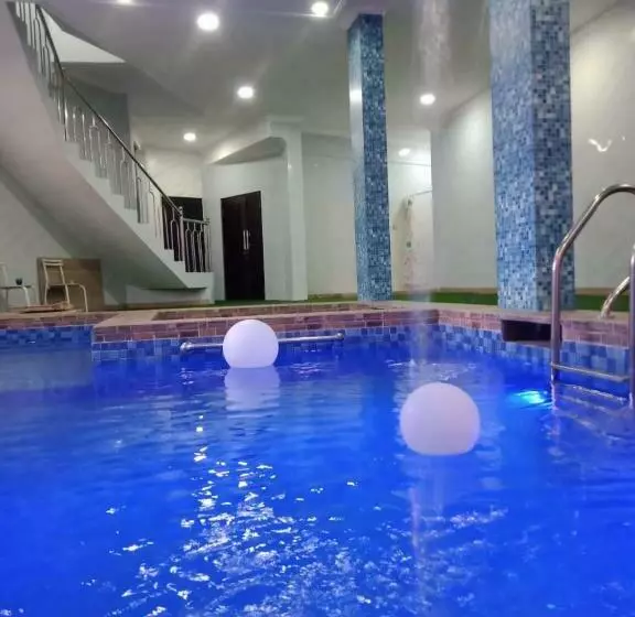 Pension Villa Zamrud Avane