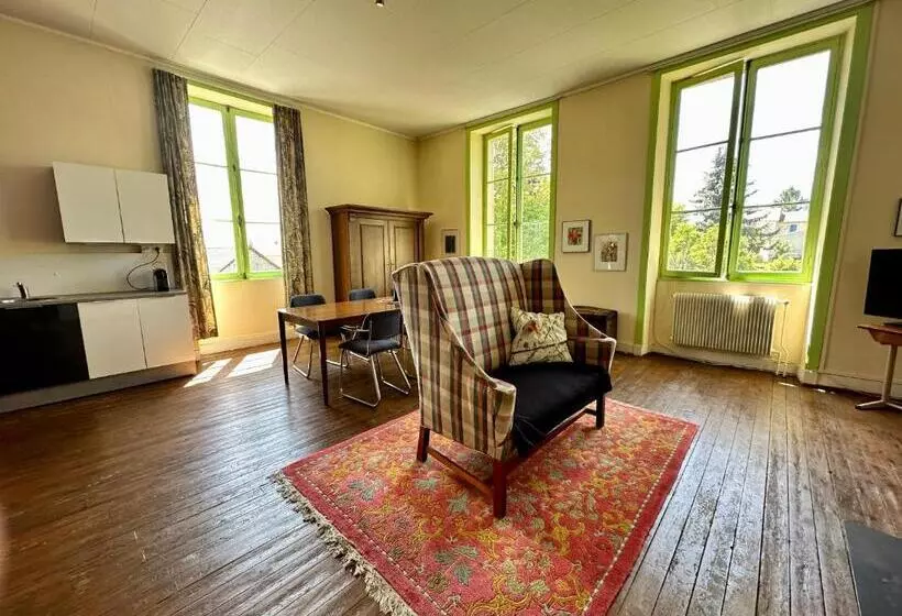 Aamiaismajoitus (B&B) Villa Vallière Bed&breakfast