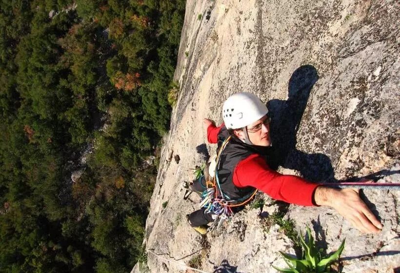 Retkeilymaja Caiat Lounge Refuge