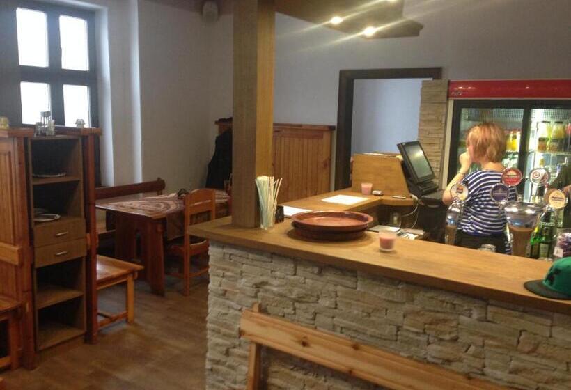 호스텔 Restaurace U Kostela