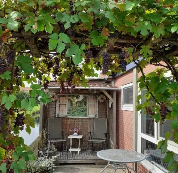 Aamiaismajoitus (B&B) Bed En Breakfast Dirosa