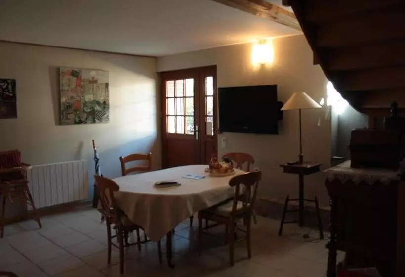 ベッドアンドブレックファースト Chambre D Hôtes   Le Jardin Des Patissons