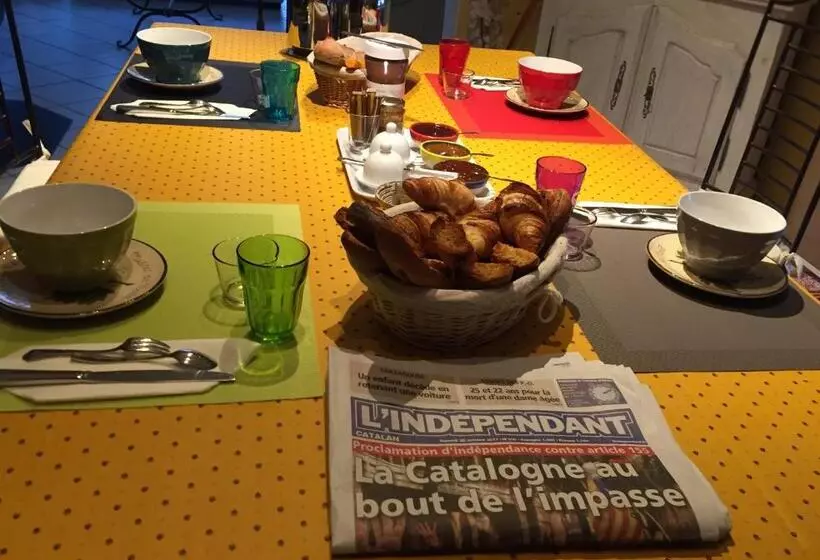 Aamiaismajoitus (B&B) Chambres Table D Hotes Carpe Diem