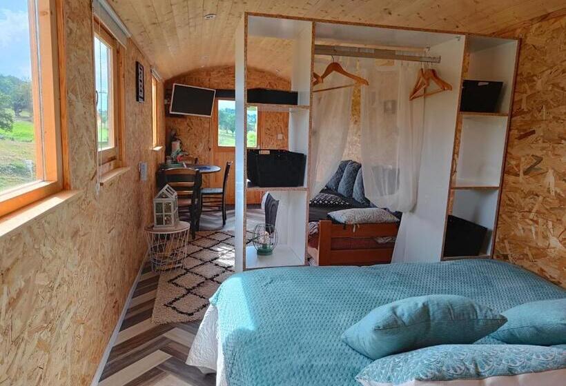 Aamiaismajoitus (B&B) Chez Christy Chemin Des Dinots