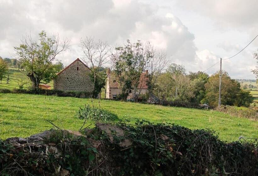 Aamiaismajoitus (B&B) Chez Christy Chemin Des Dinots