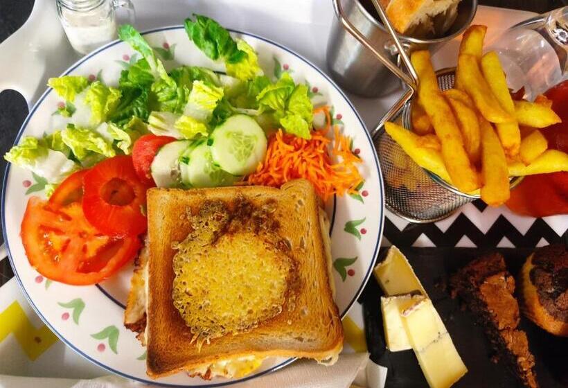 Aamiaismajoitus (B&B) Chez Christy Chemin Des Dinots