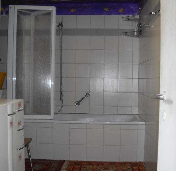 Bed and Breakfast Guesthouse By Wild