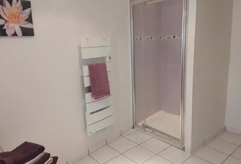 ベッドアンドブレックファースト La Reine Des Prés Chambres D Hôtes