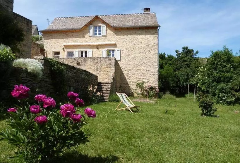 ベッドアンドブレックファースト La Reine Des Prés Chambres D Hôtes