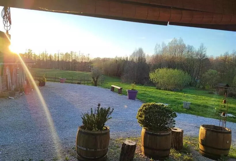 Aamiaismajoitus (B&B) Le Domaine Du Sens