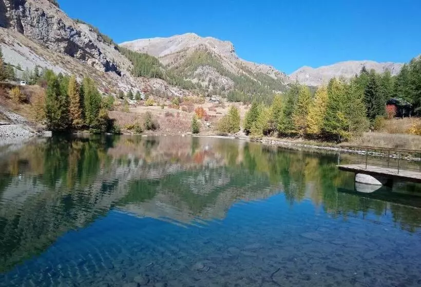 Aamiaismajoitus (B&B) Les Marmottes D Estenc