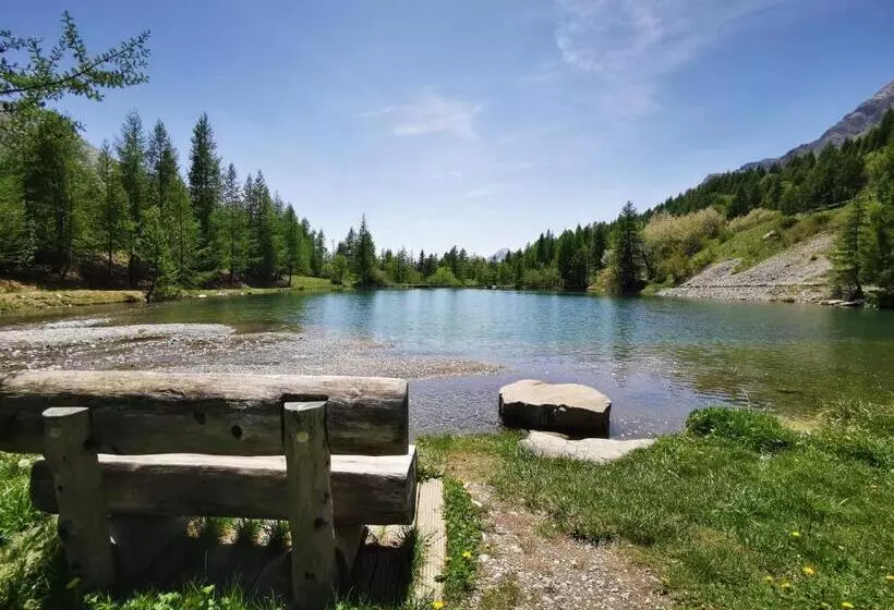 Aamiaismajoitus (B&B) Les Marmottes D Estenc