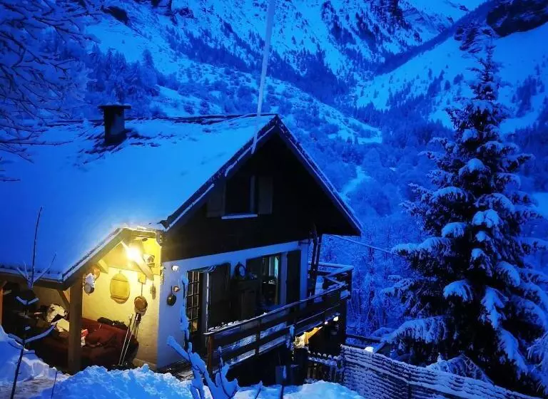 Aamiaismajoitus (B&B) Les Marmottes D Estenc