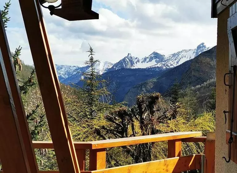 Aamiaismajoitus (B&B) Les Marmottes D Estenc