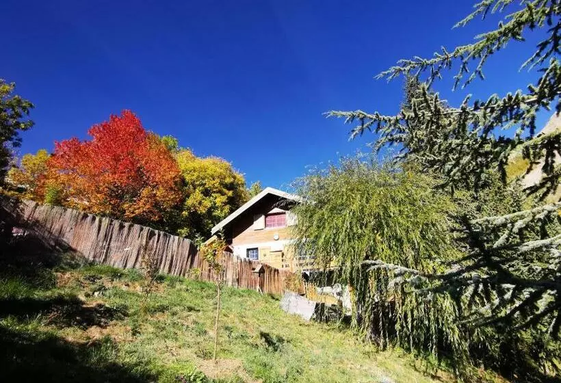 Aamiaismajoitus (B&B) Les Marmottes D Estenc