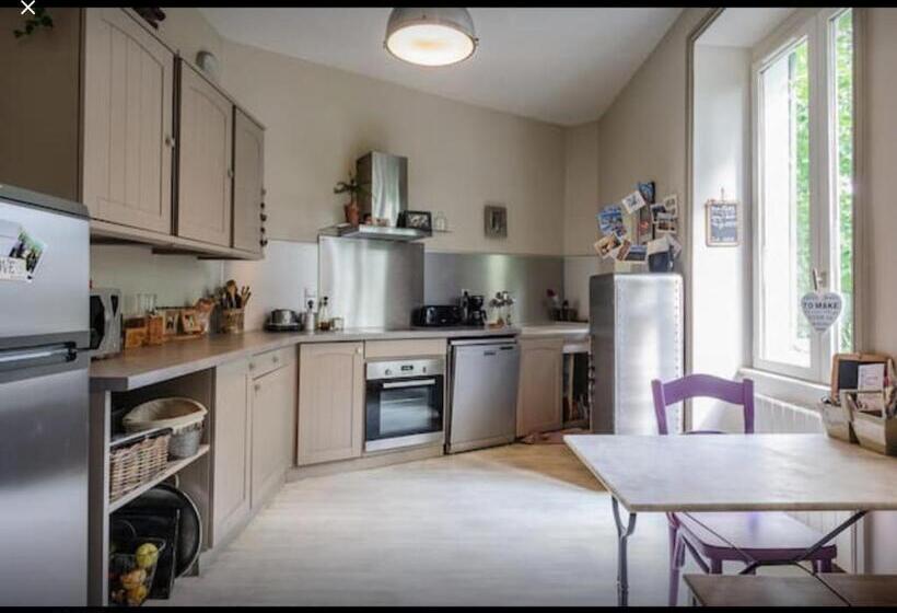 مبيت وإفطار Maison De Charme 1930 Proche Lyon