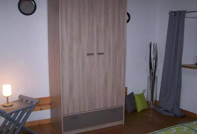 ベッドアンドブレックファースト Salomony Chambre D Hôtes