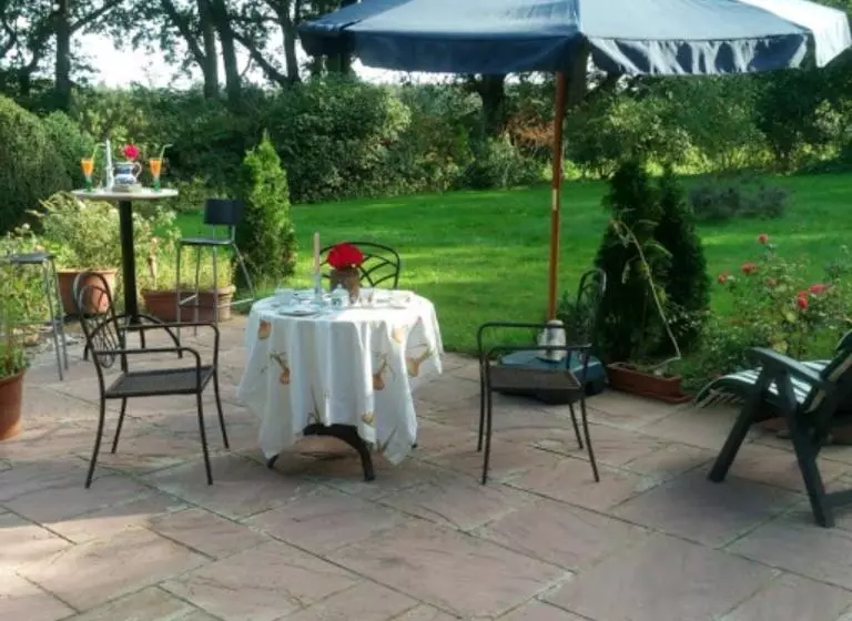 ベッドアンドブレックファースト Zimmer Mit Teichblick