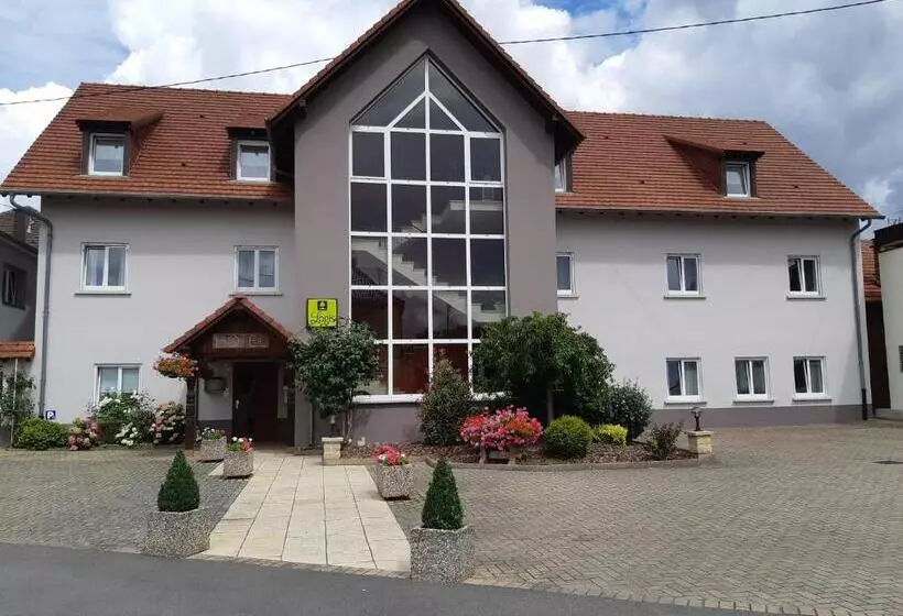 Hotelli A L étoile D Or