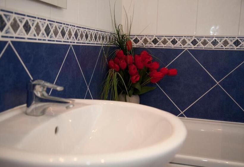 Hotel A L étoile D Or