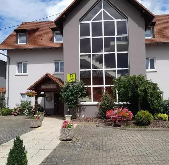 Hotelli A L étoile D Or