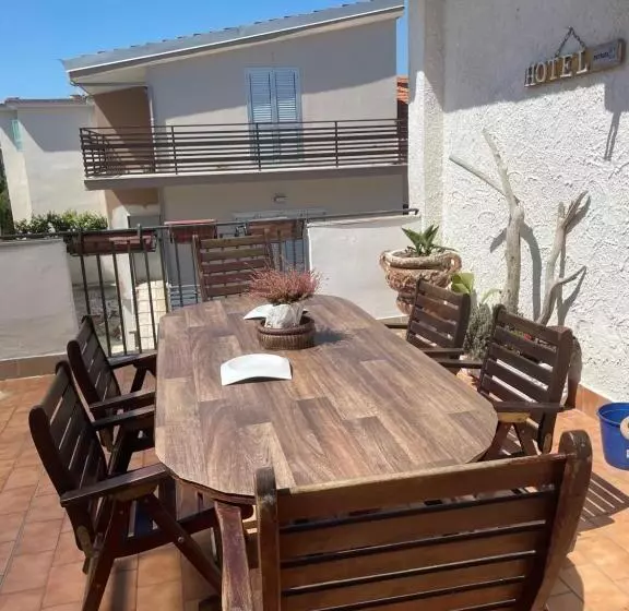 Hotelli Cappuccetto Rosso