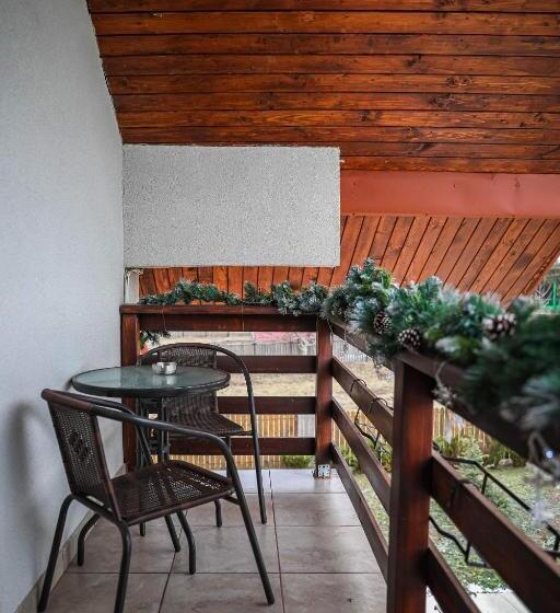 Отель Pensiunea Lucian