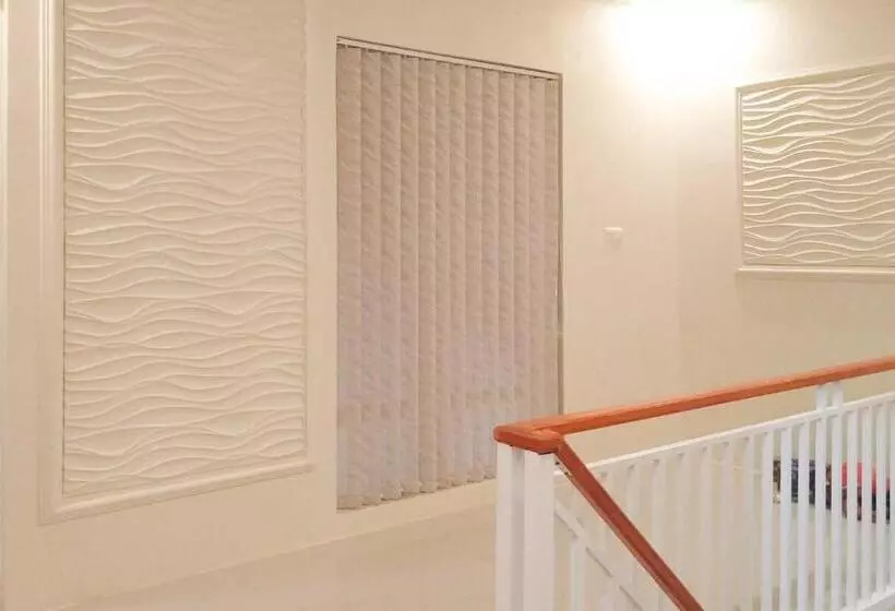 Hotelli Reddoorz Syariah At Karema Area Mamuju