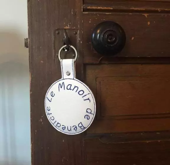 Le Manoir De Bénédicte B&b