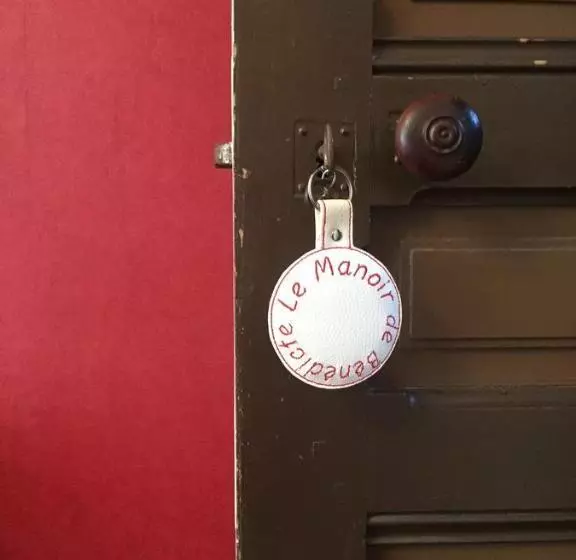 Le Manoir De Bénédicte B&b