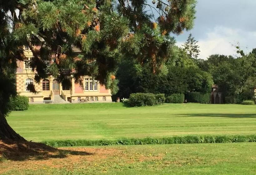 Le Manoir De Bénédicte B&b
