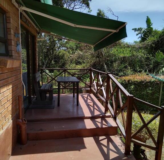 بنسيون Dollies Place