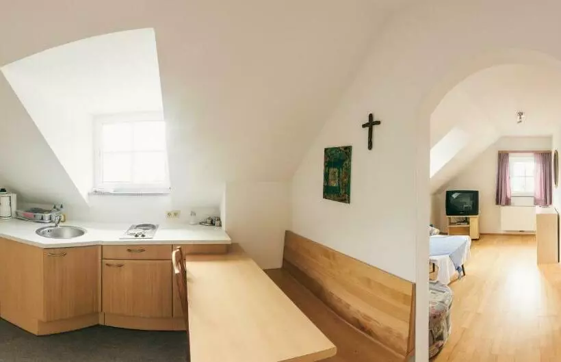 Majatalo Gästezimmer Sengstschmid