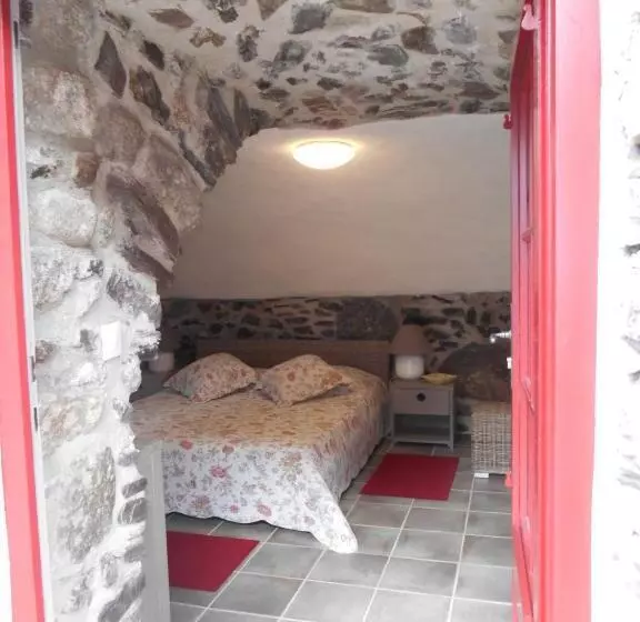 ペンション Le Mas De Ribard