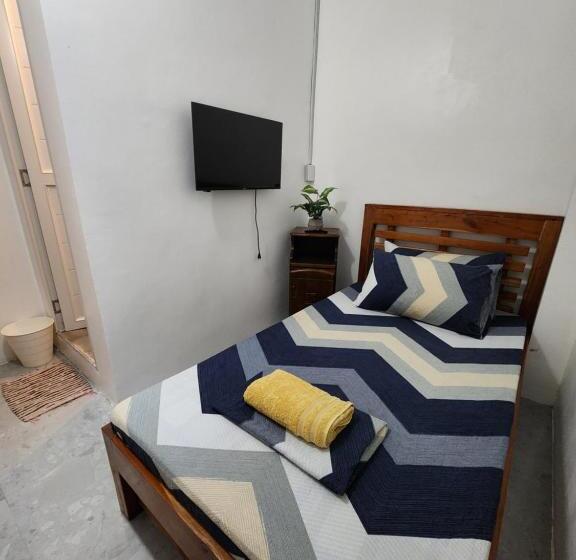 Herberge Ashburn S Transient Bauang La Union   Barkada, Limited Parking, Self Check In, Self Service