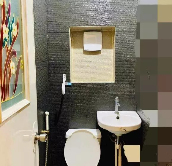 Retkeilymaja Ashburn S Transient Bauang La Union   Barkada, Limited Parking, Self Check In, Self Service