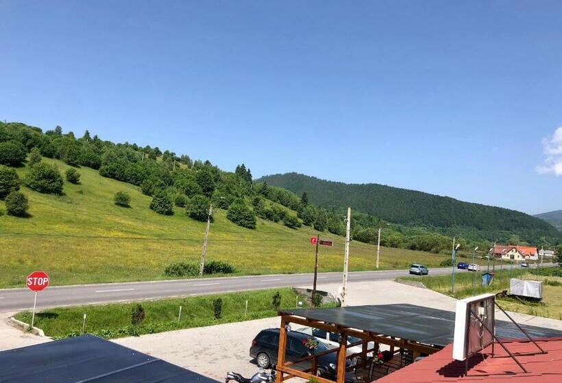 住宿加早餐  Aranykakas étterem és Panzió