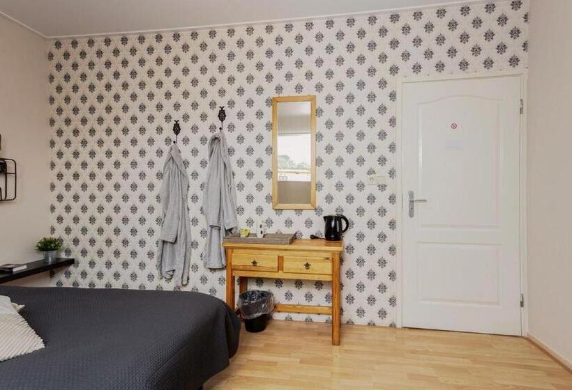 Bed and Breakfast Bron Van Rust