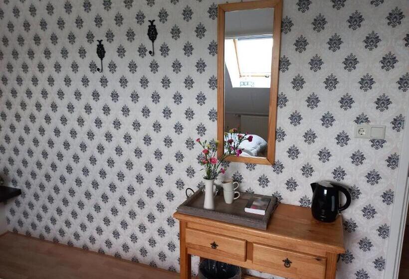 Bed and Breakfast Bron Van Rust