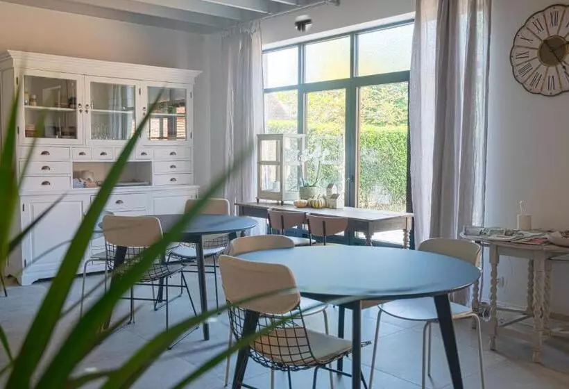 Cire Bed And Breakfast